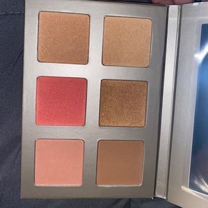 Brand new Iconic London blaze chaser face pallet